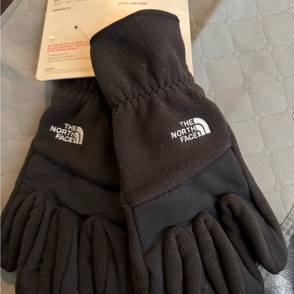 The North Face Other - The North Face Black Gloves men’s Sz Medium